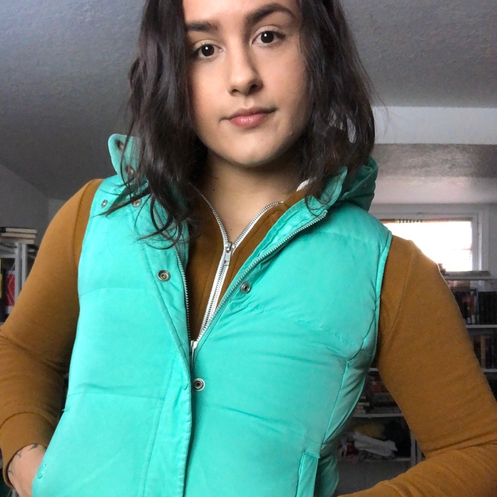 GAP Mint Puffer Vest w/ Hood - B34